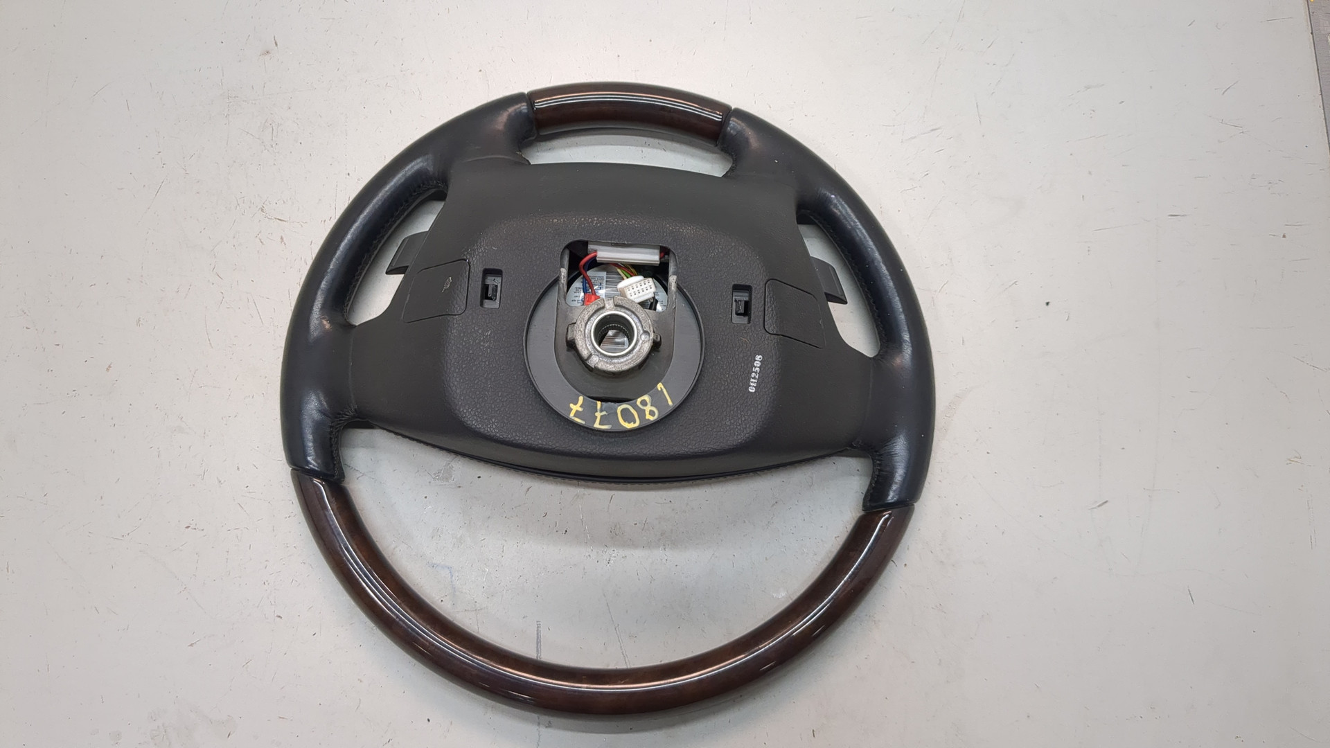 Рулевое колесо (руль)