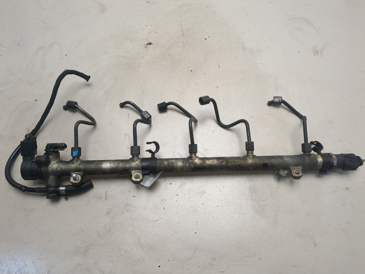 Рейка топливная (рампа)