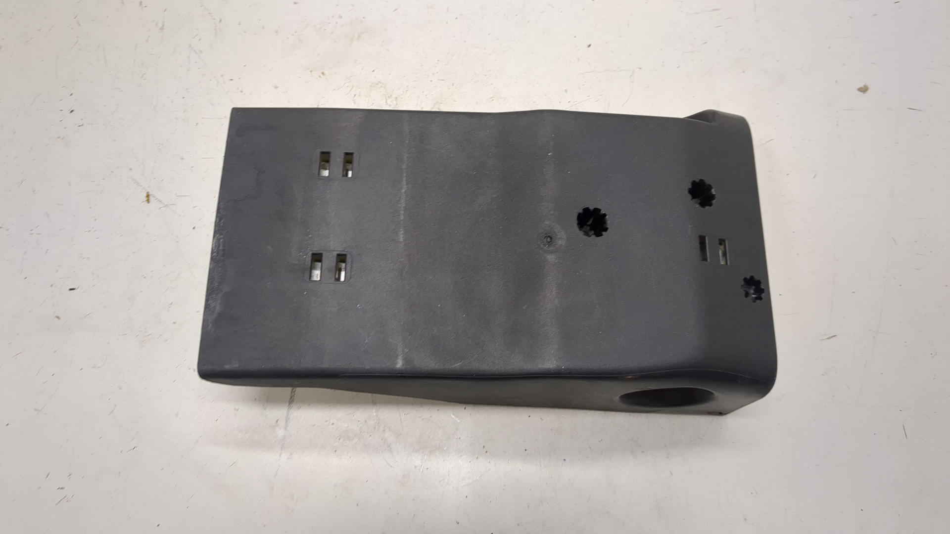 Кожух рулевой колонки