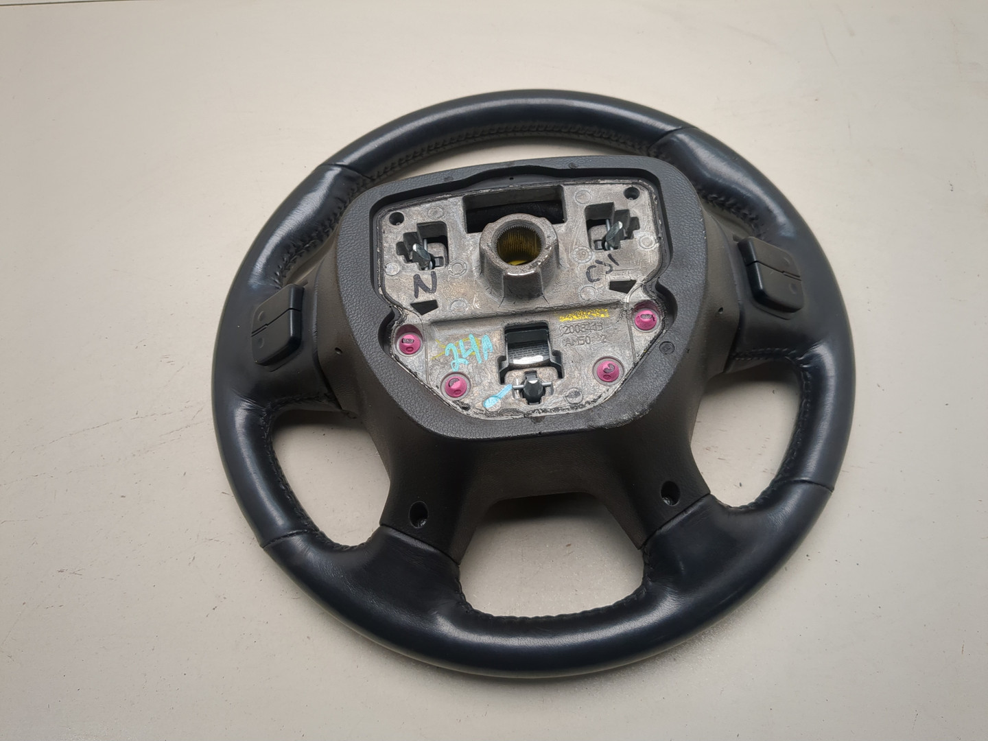 Рулевое колесо (руль)