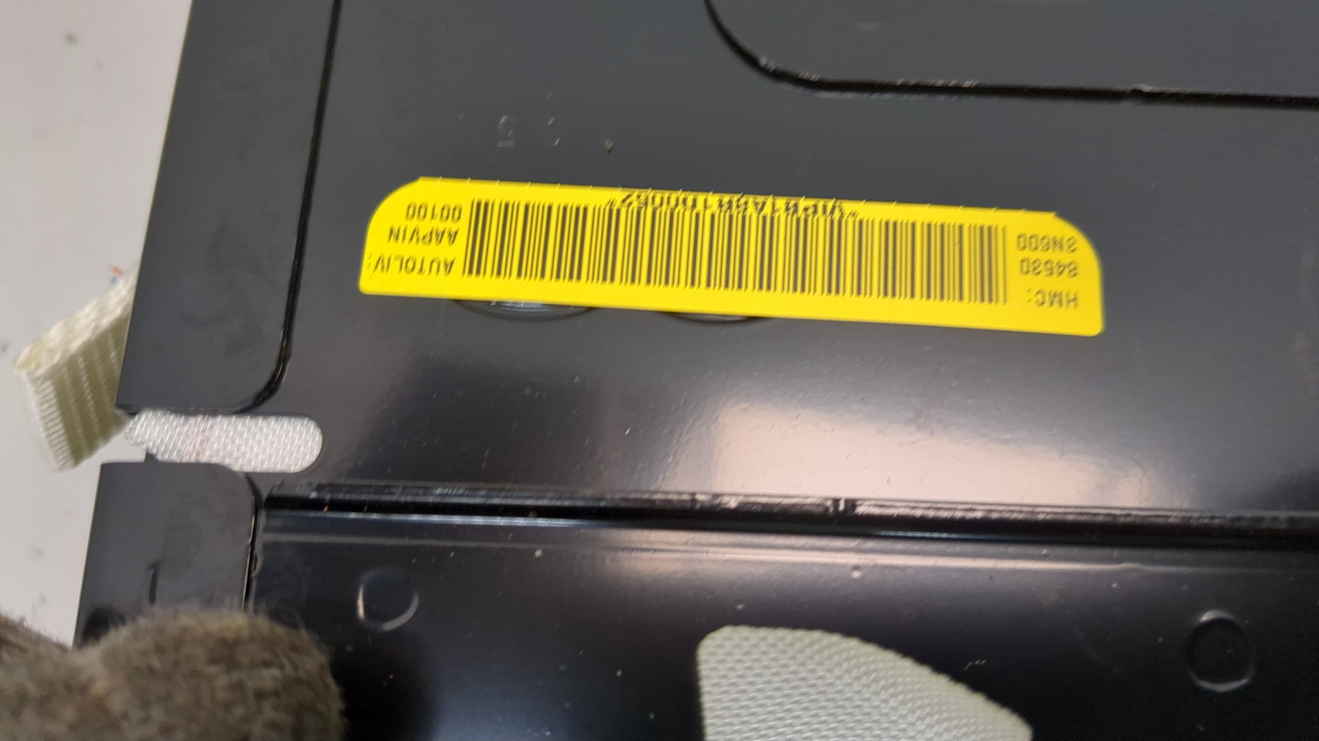 Подушка безопасности пассажирская (в торпедо)