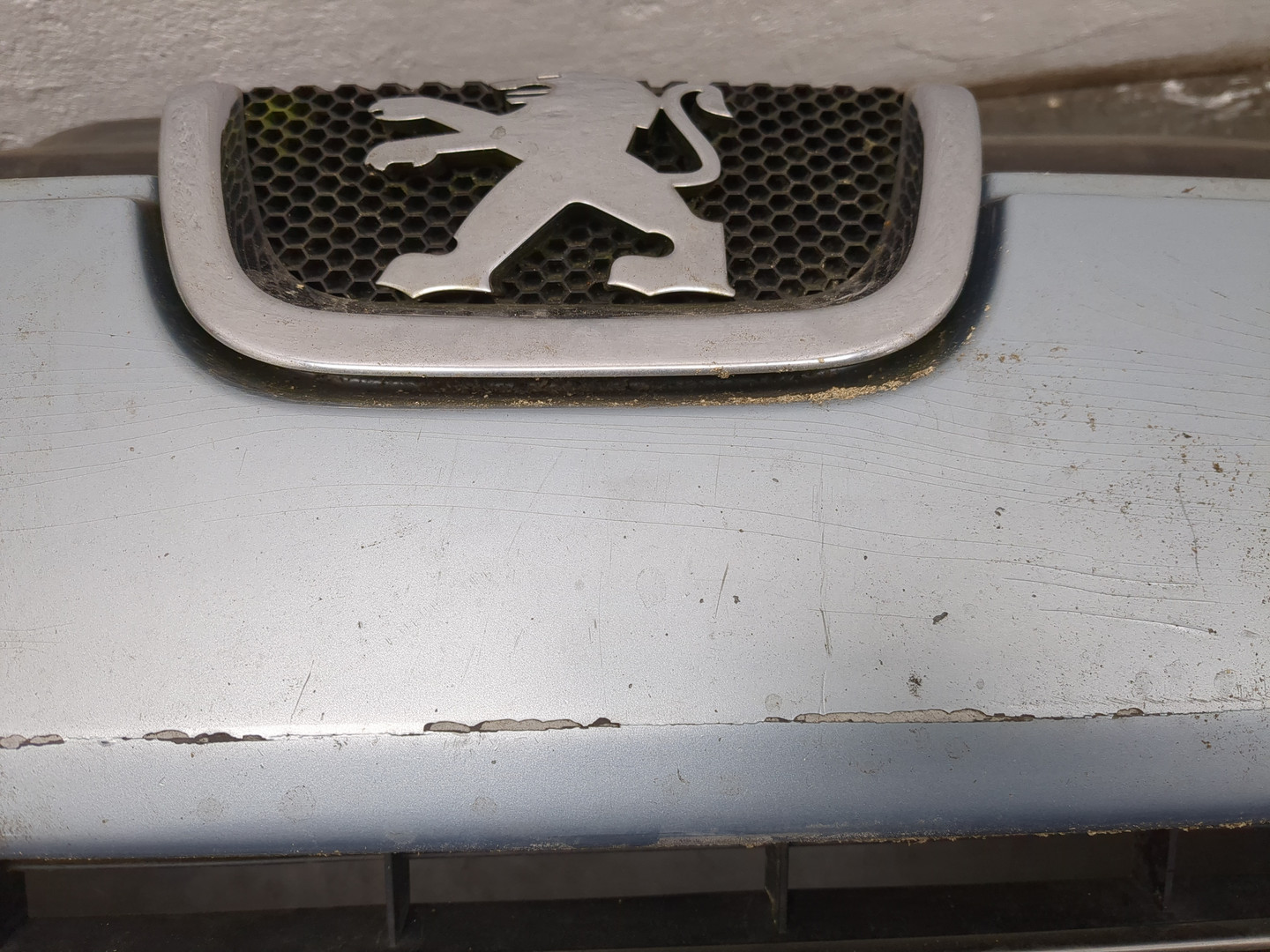 Бампер передний