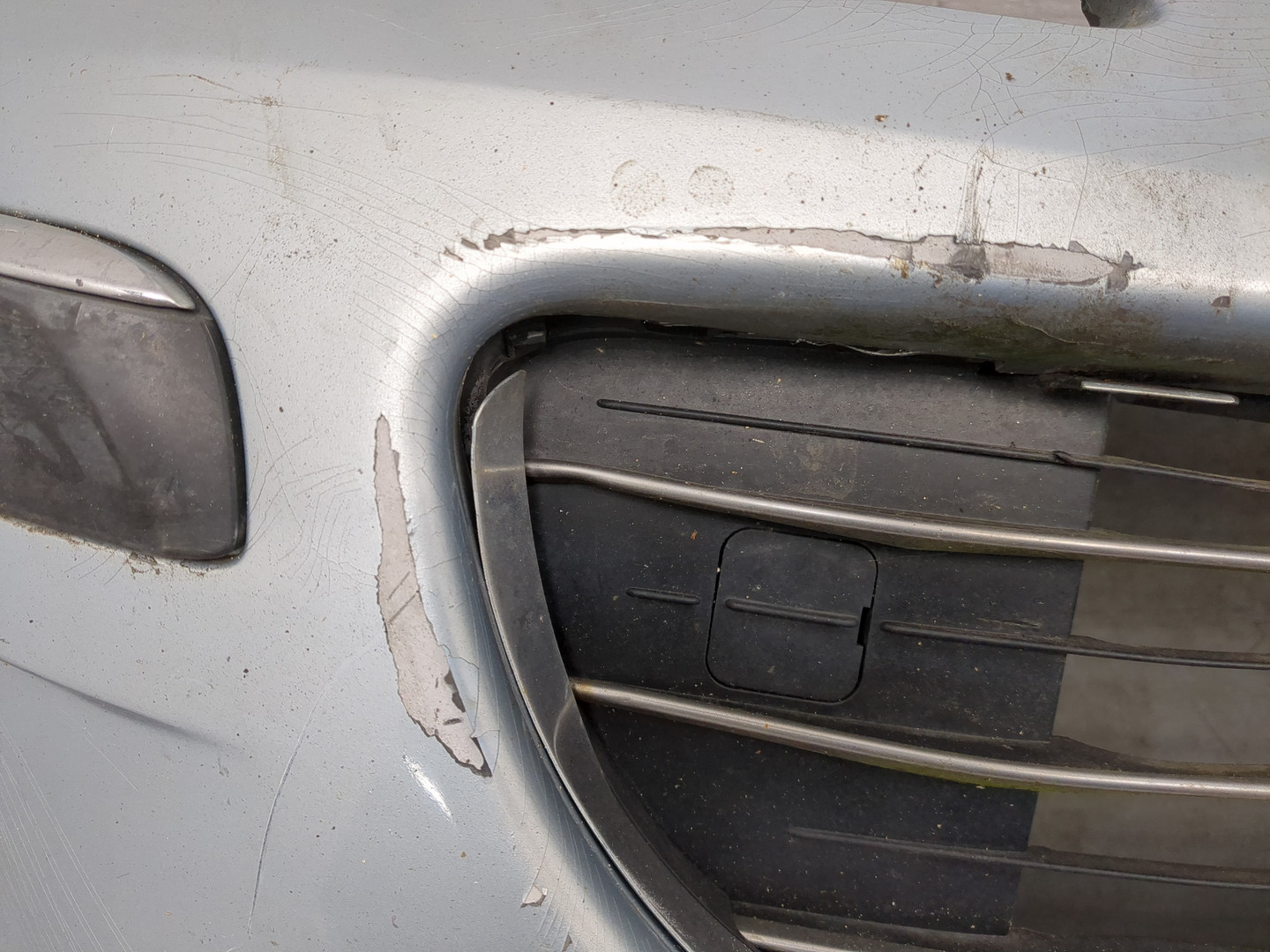 Бампер передний