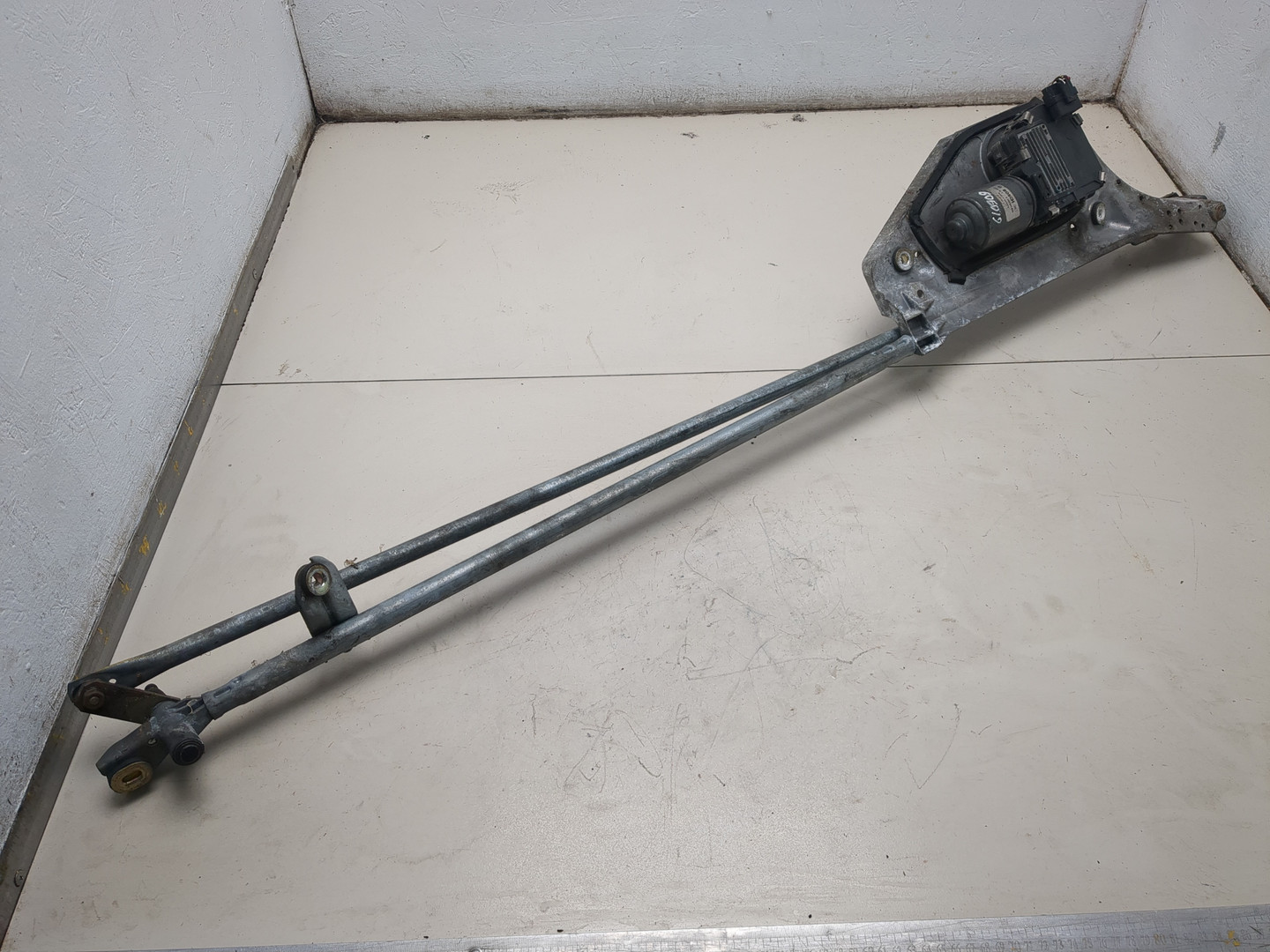 Трапеция стеклоочистителей