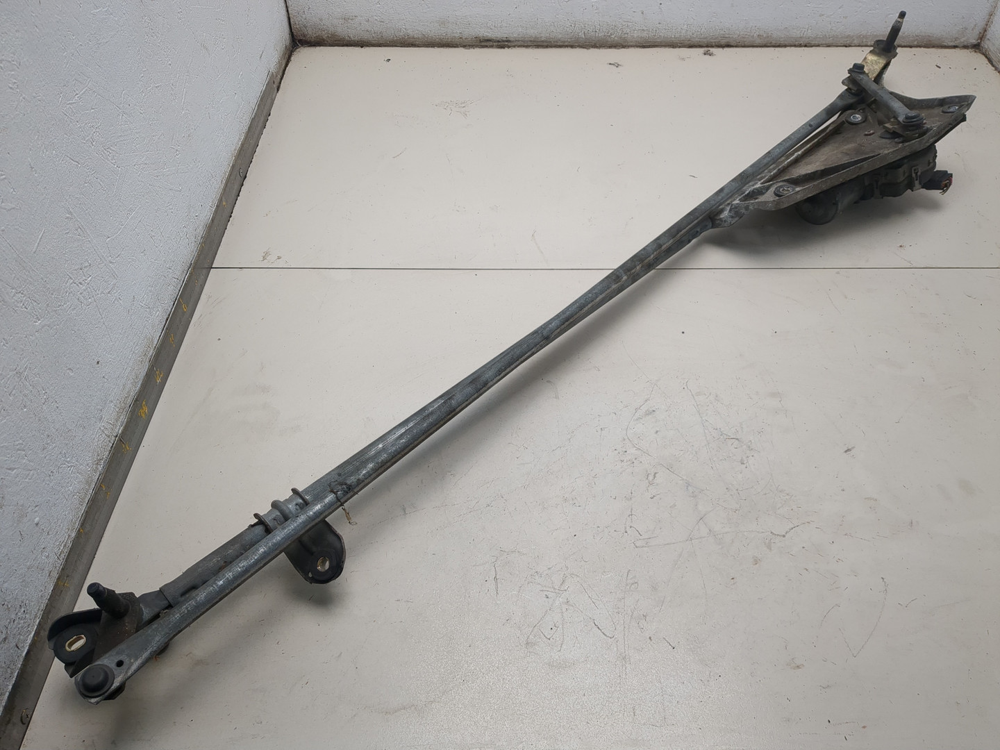 Трапеция стеклоочистителей