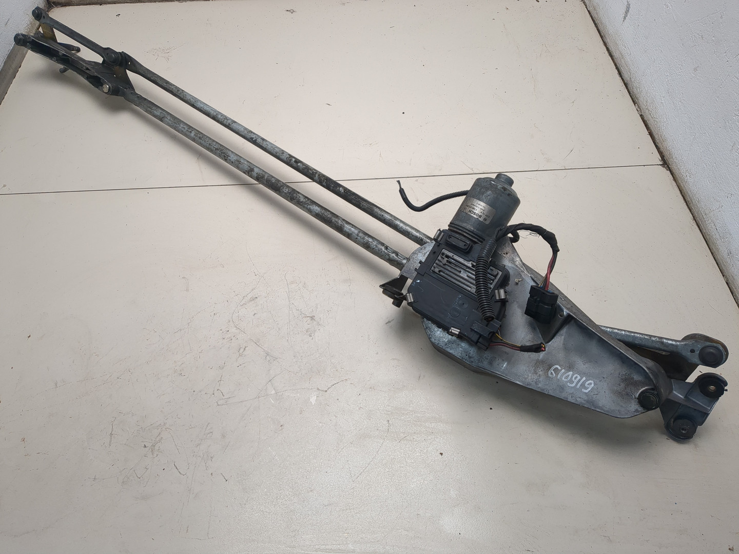 Трапеция стеклоочистителей