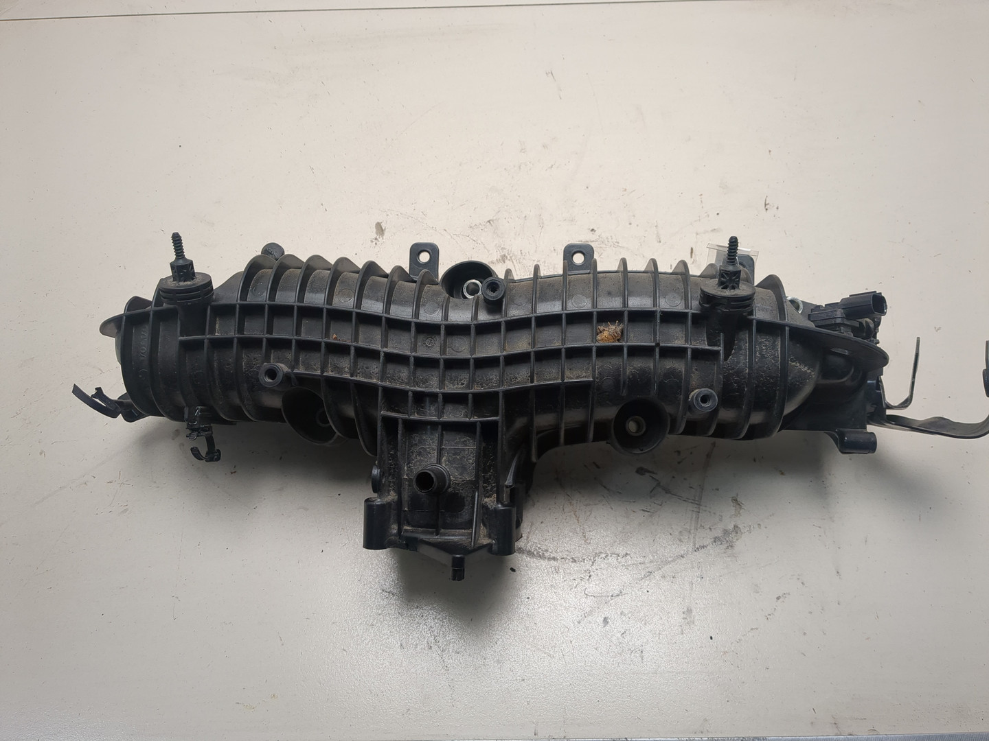 Коллектор впускной