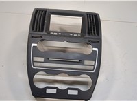 LR039807 Рамка под магнитолу Land Rover Freelander 2 2006-2014 20899623 #1