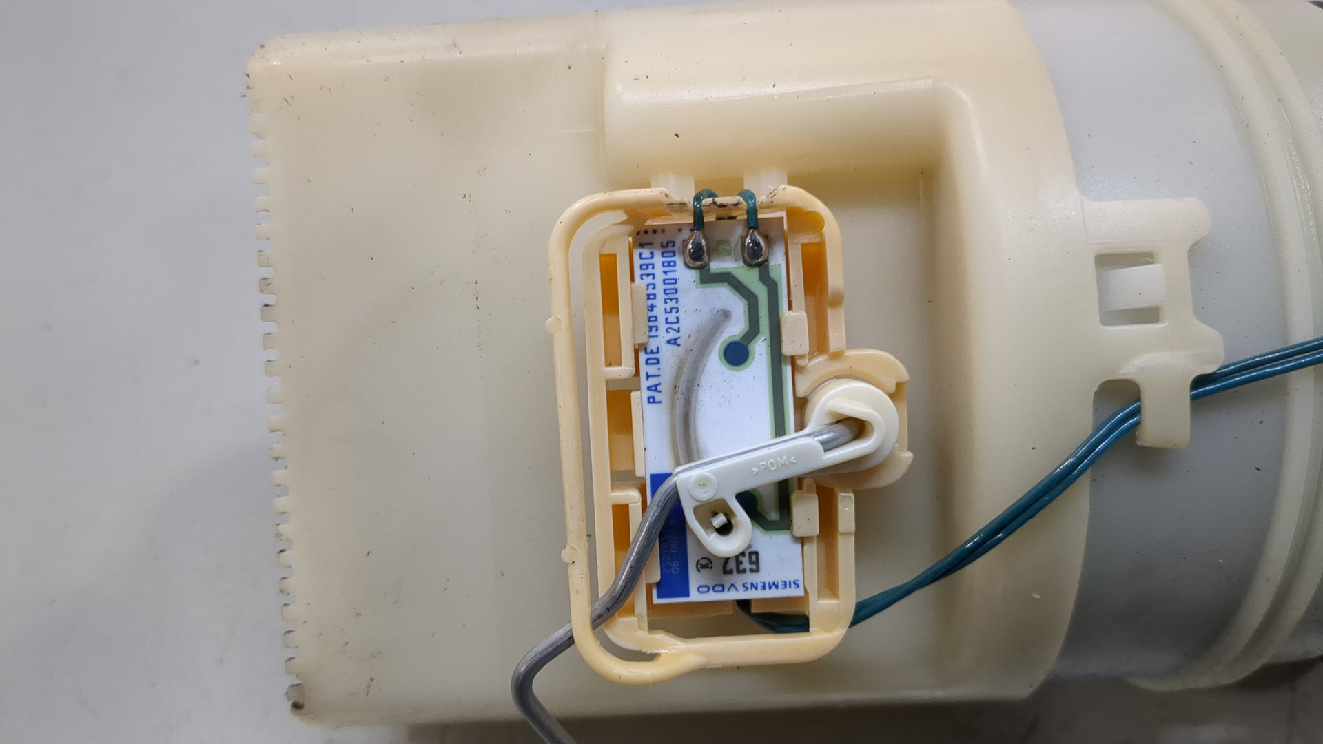 Насос топливный электрический