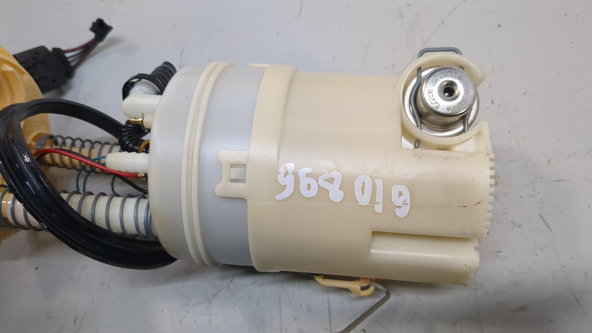 Насос топливный электрический