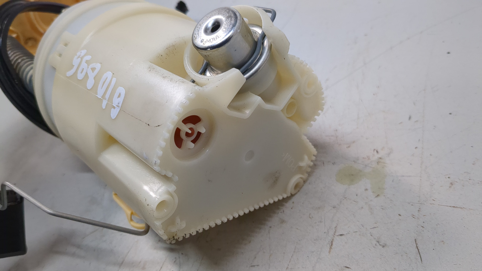 Насос топливный электрический