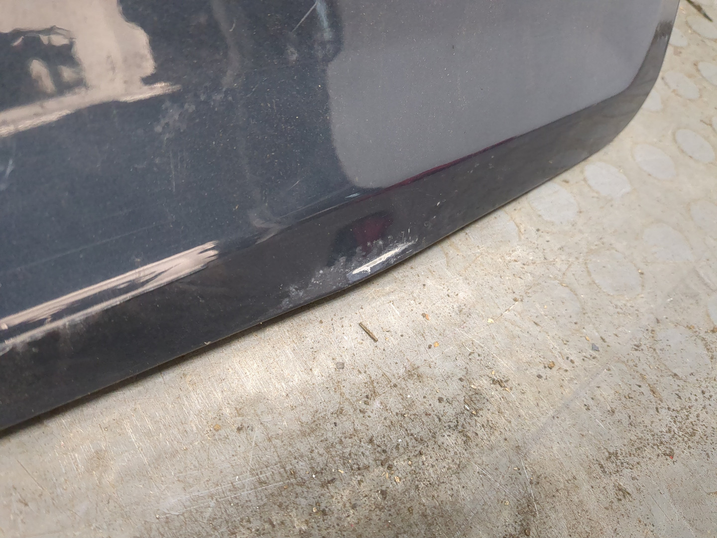 Дверь багажника нижняя (борт)