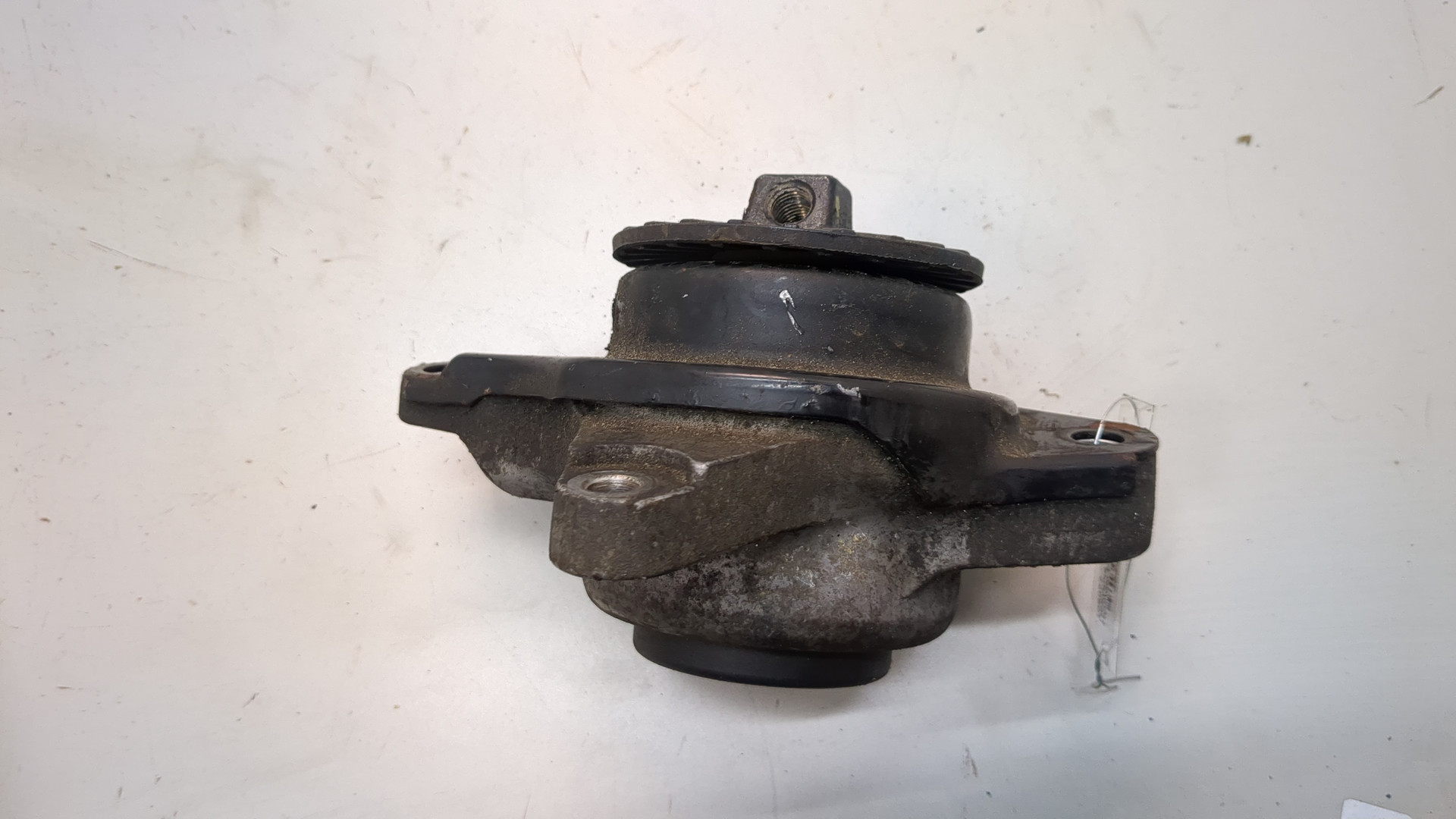 Опора двигателя