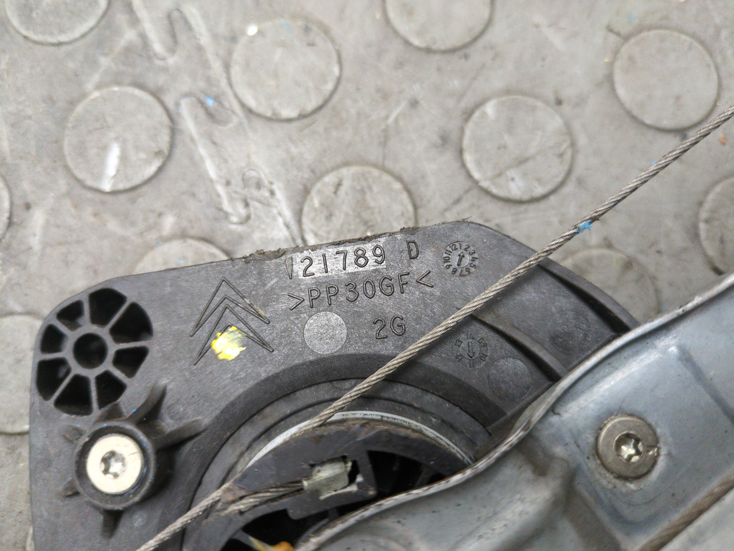 Стеклоподъемник электр. передний левый