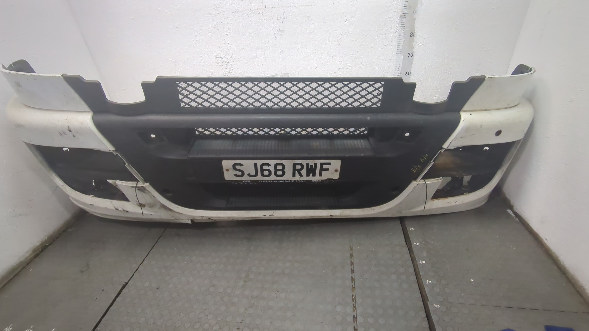 Бампер передний