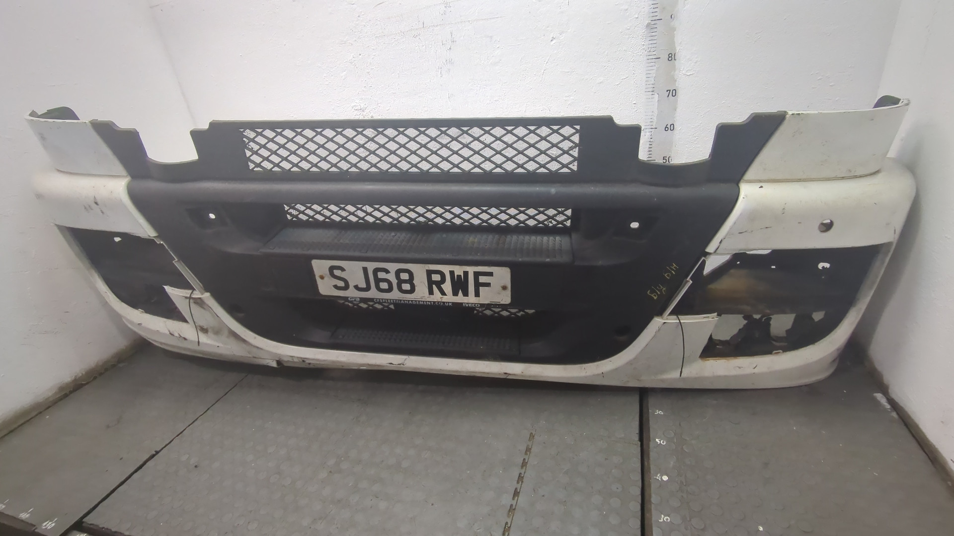 Бампер передний