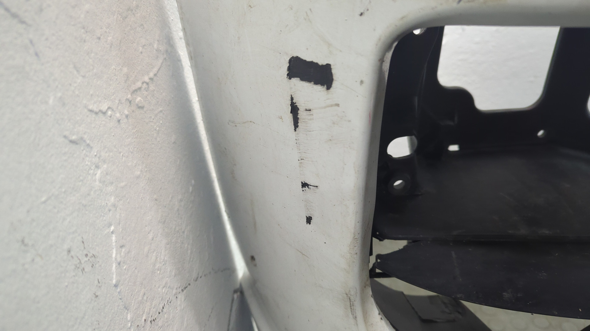 Бампер передний