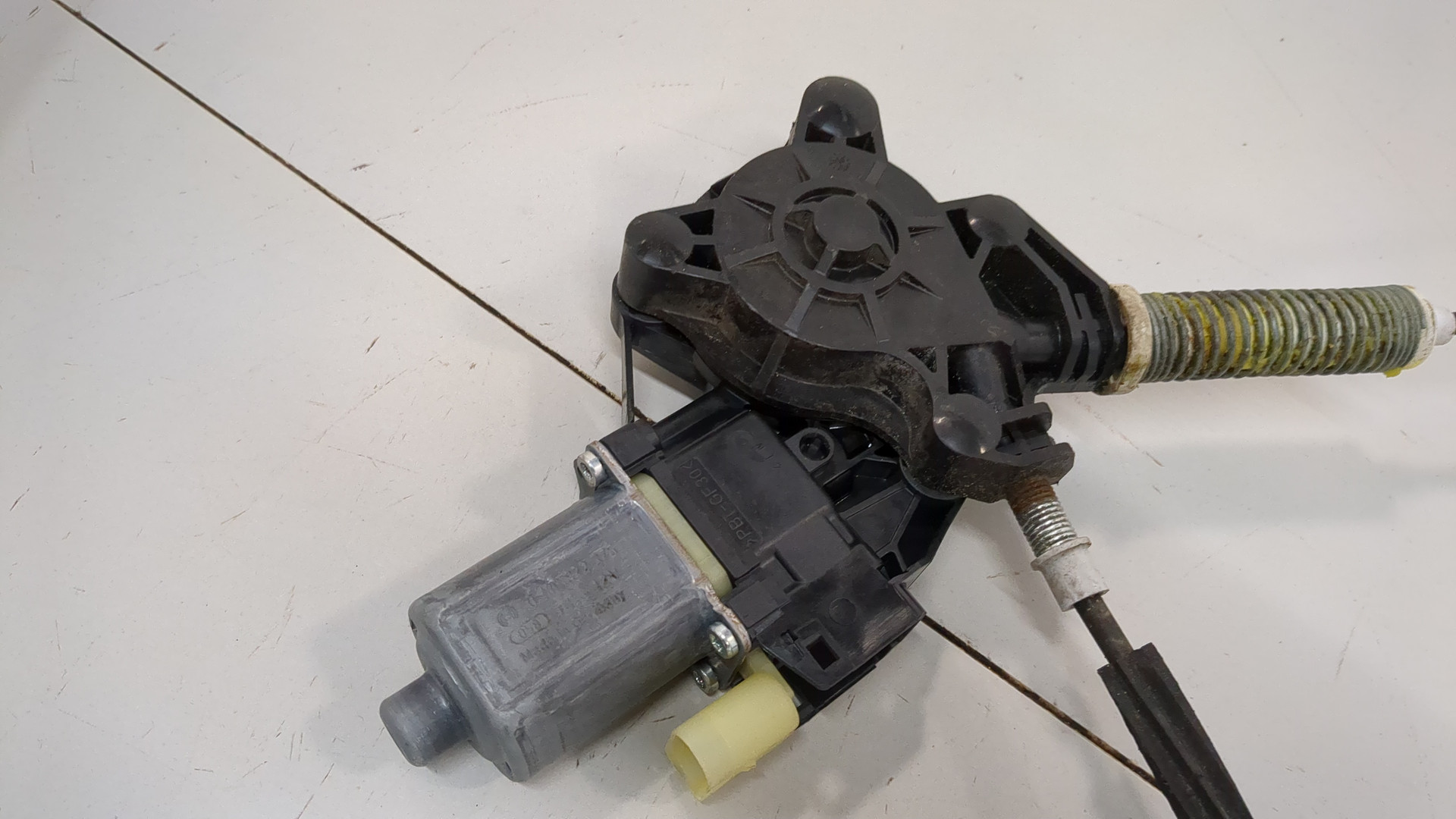 Стеклоподъемник электр. передний правый