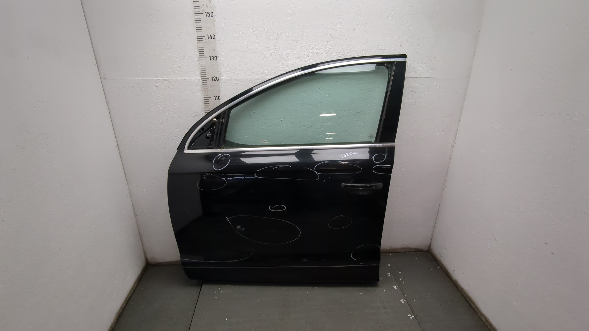 Дверь передняя левая