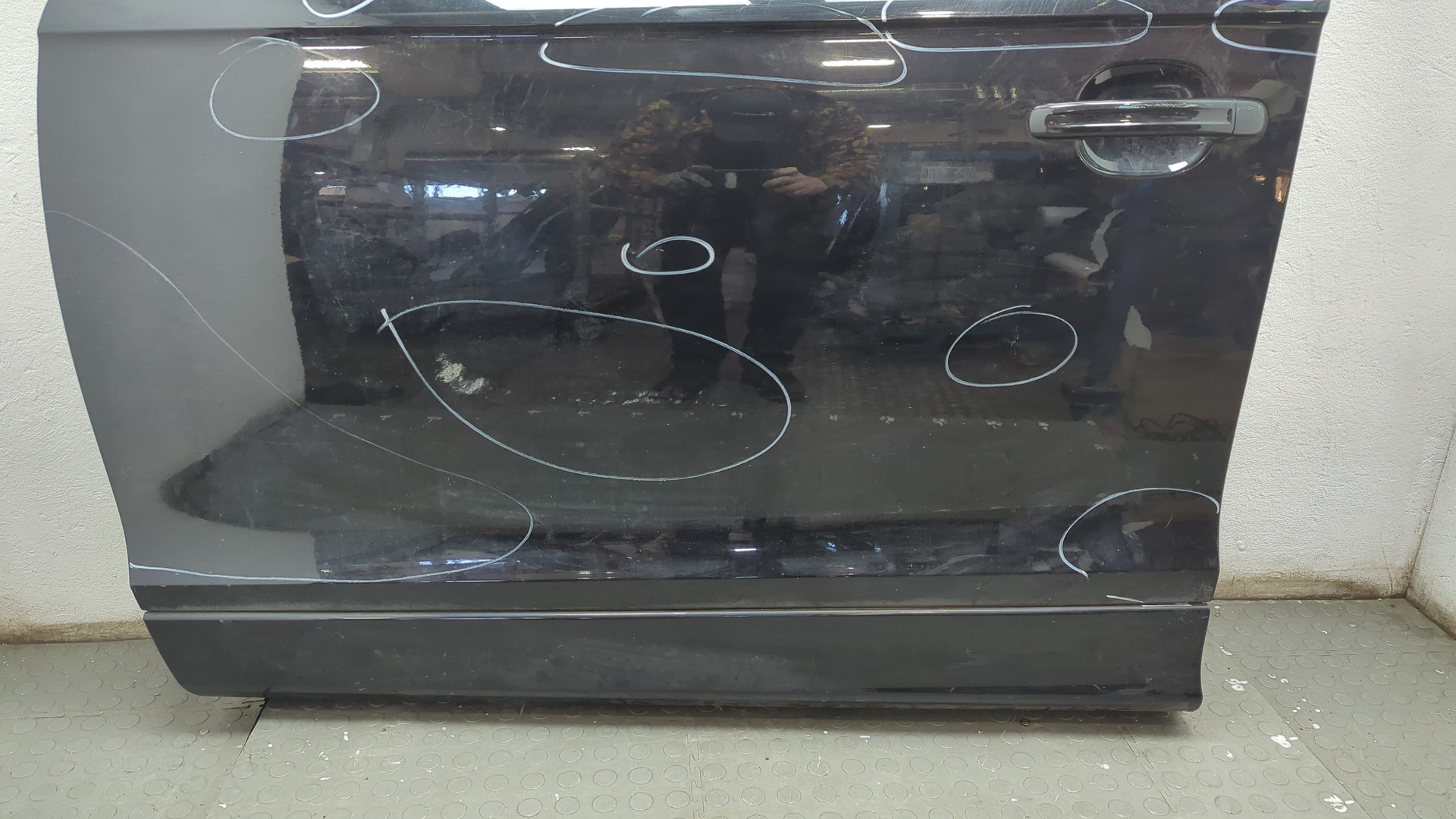 Дверь передняя левая