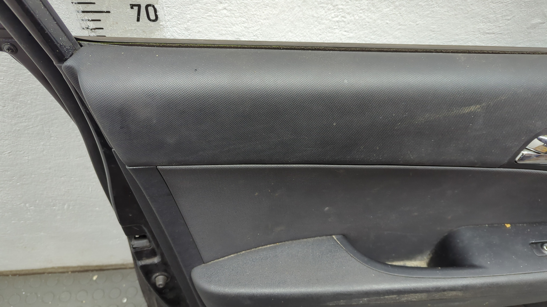 Дверь передняя левая