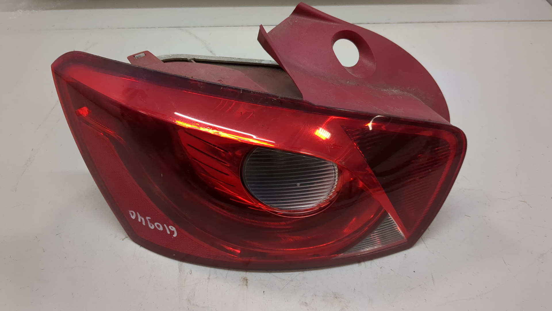 Фонарь задний левый