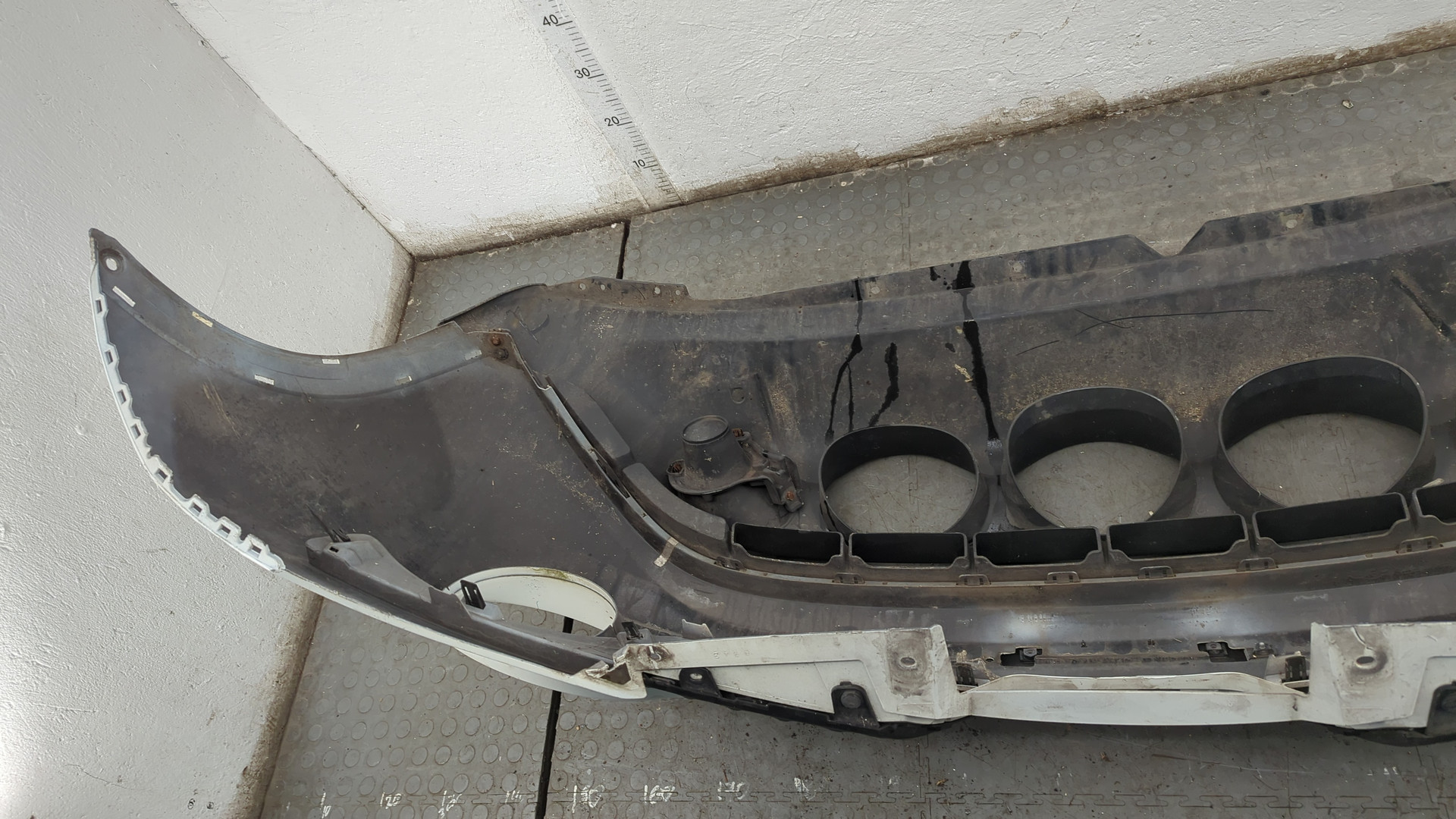 Бампер передний