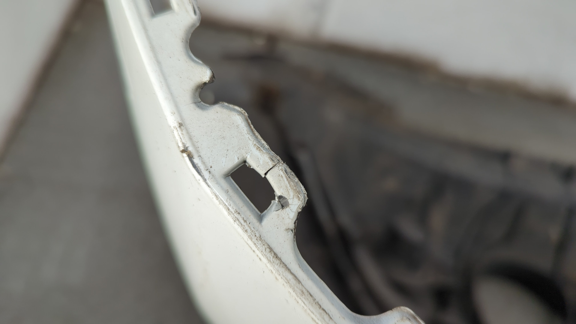 Бампер передний