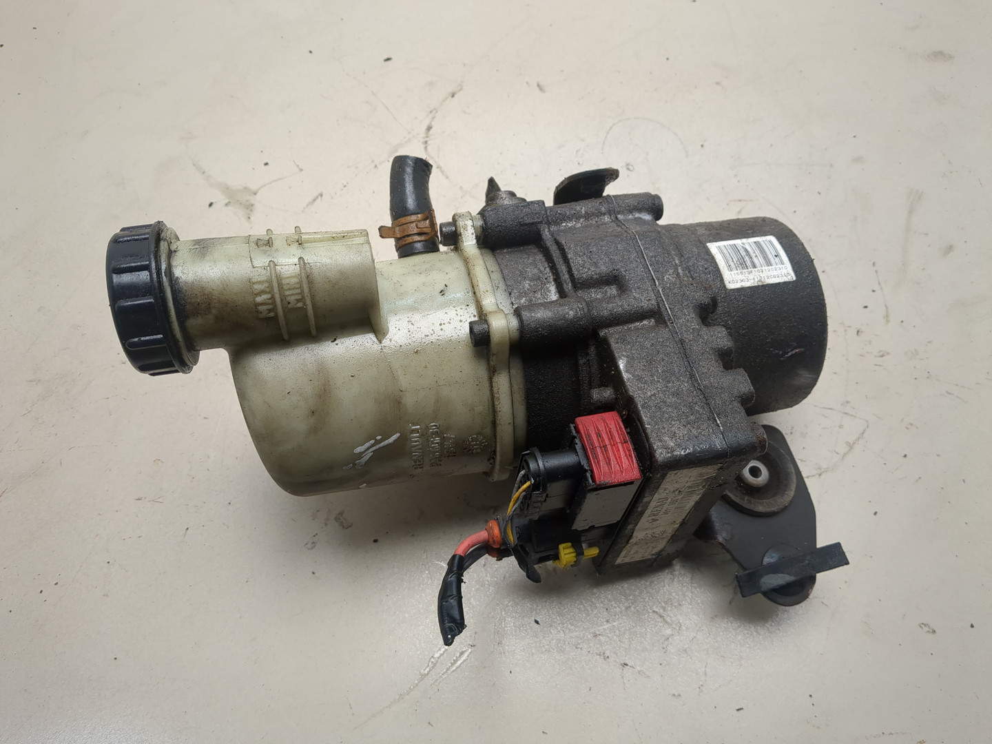 Серводвигатель рулевой рейки