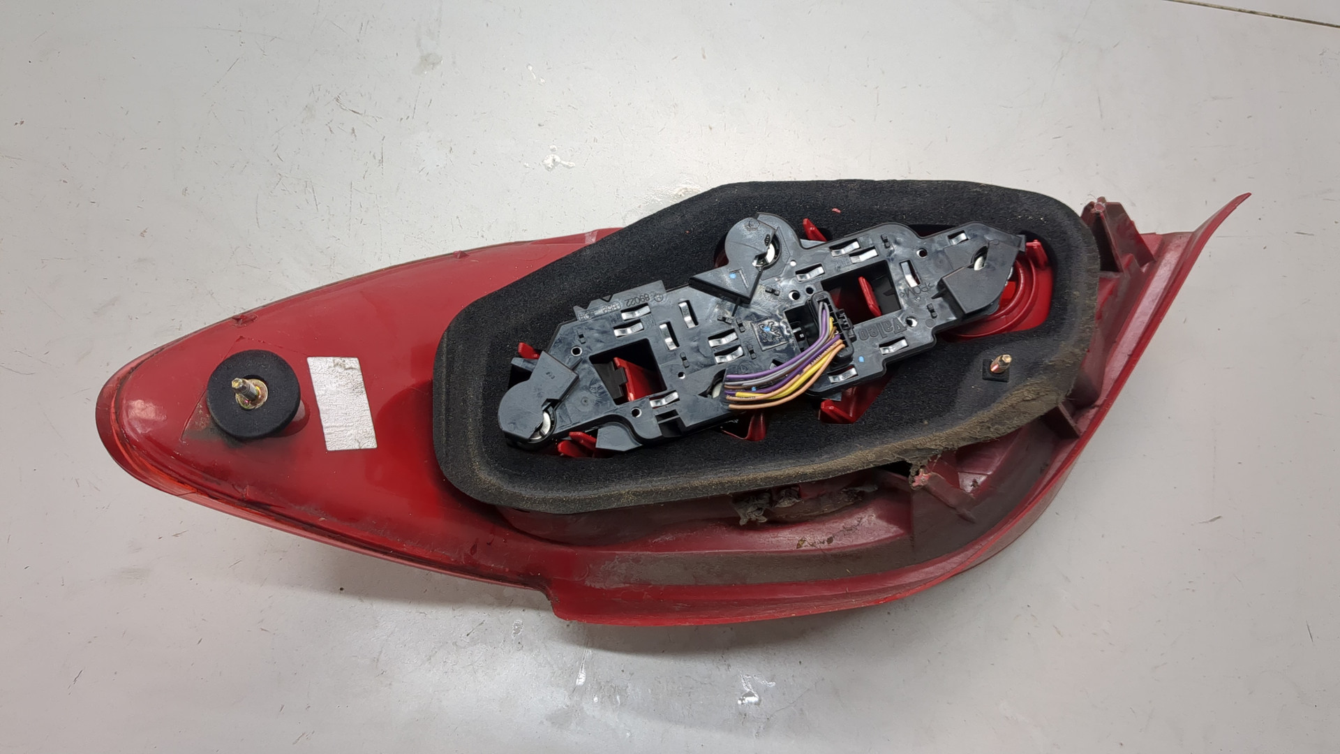 Фонарь задний левый