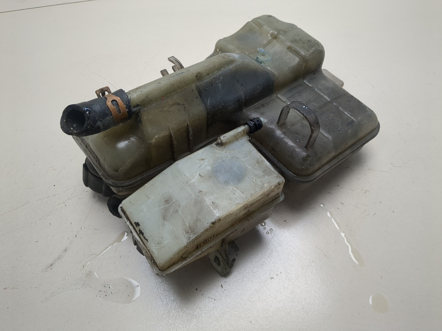 Бачок расширительный