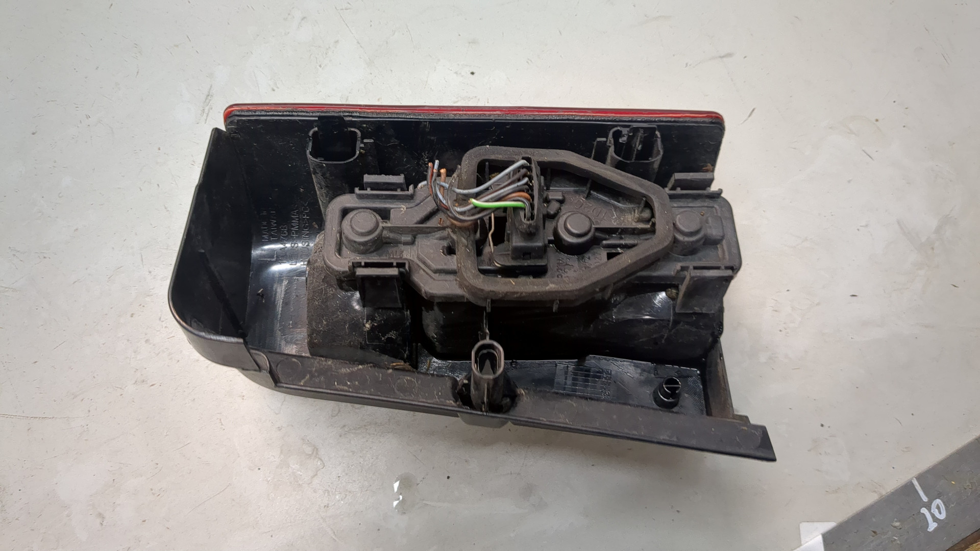 Фонарь задний левый