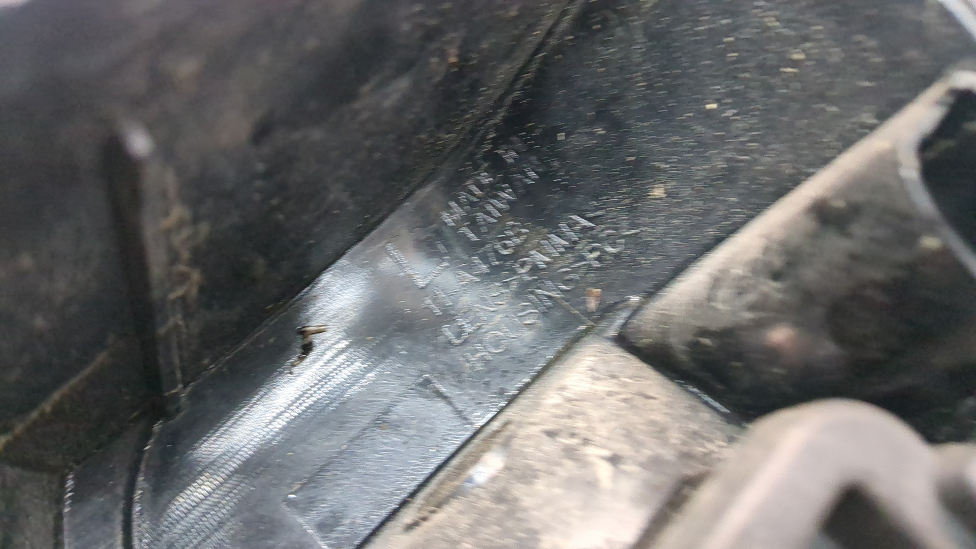 Фонарь задний левый