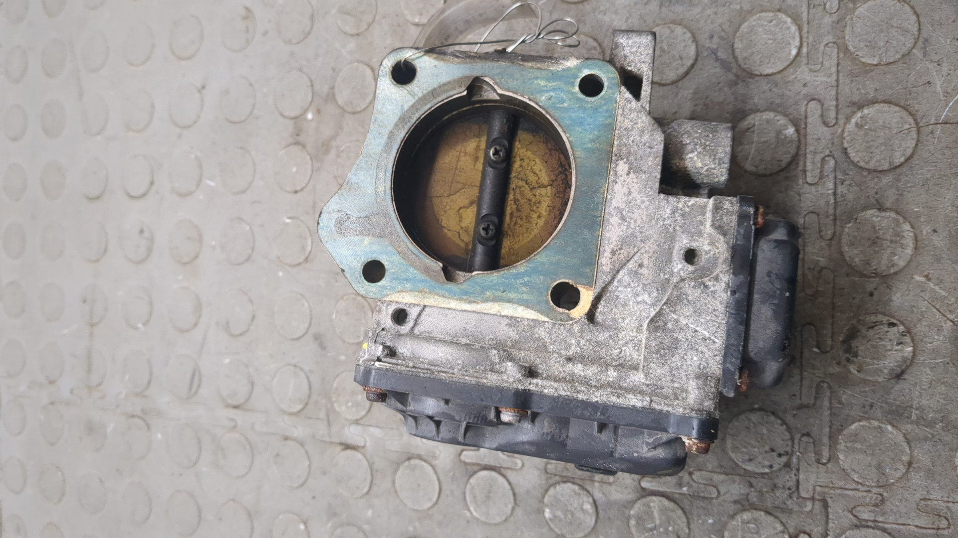 Заслонка дроссельная электрическая