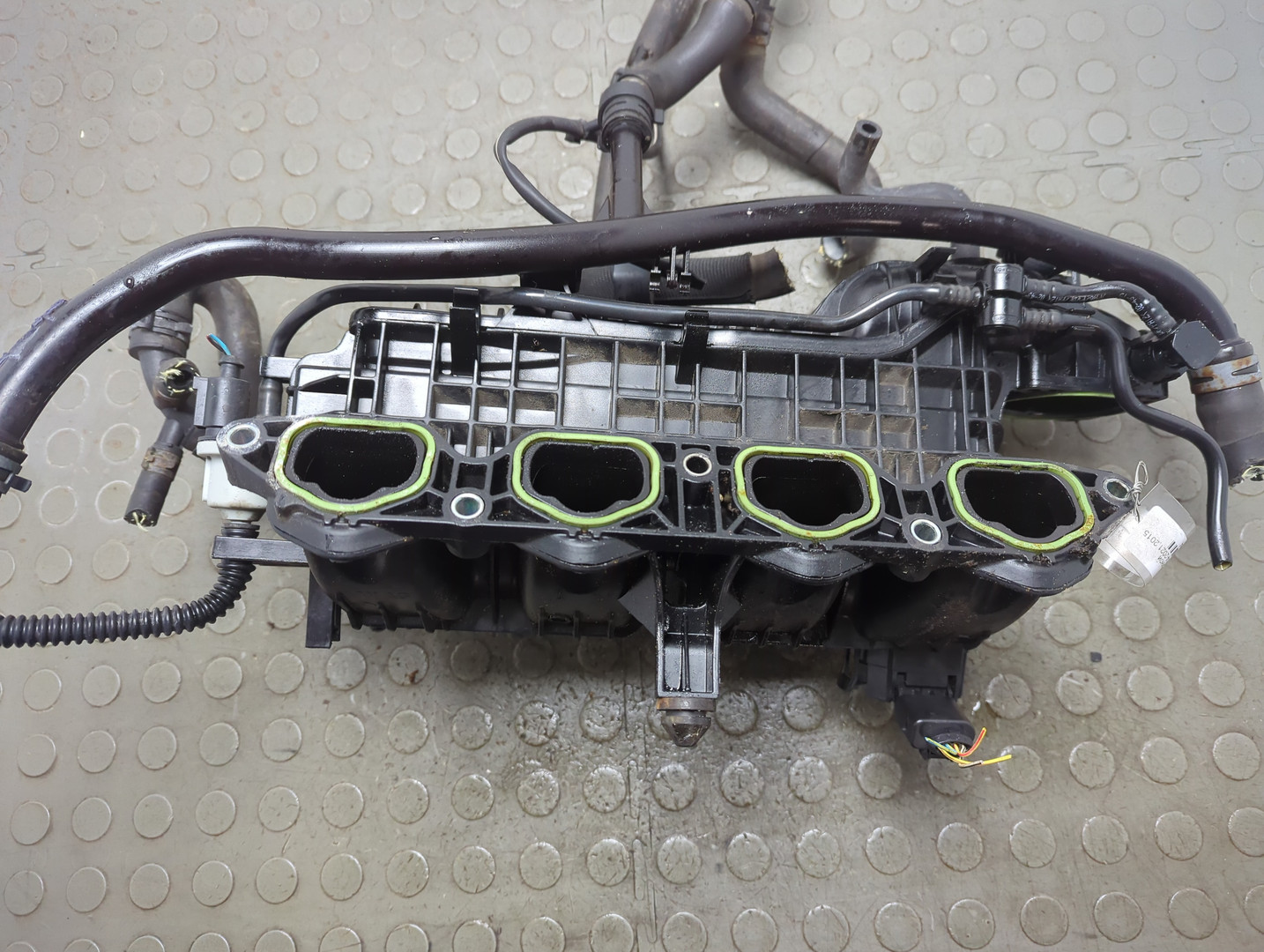 Коллектор впускной