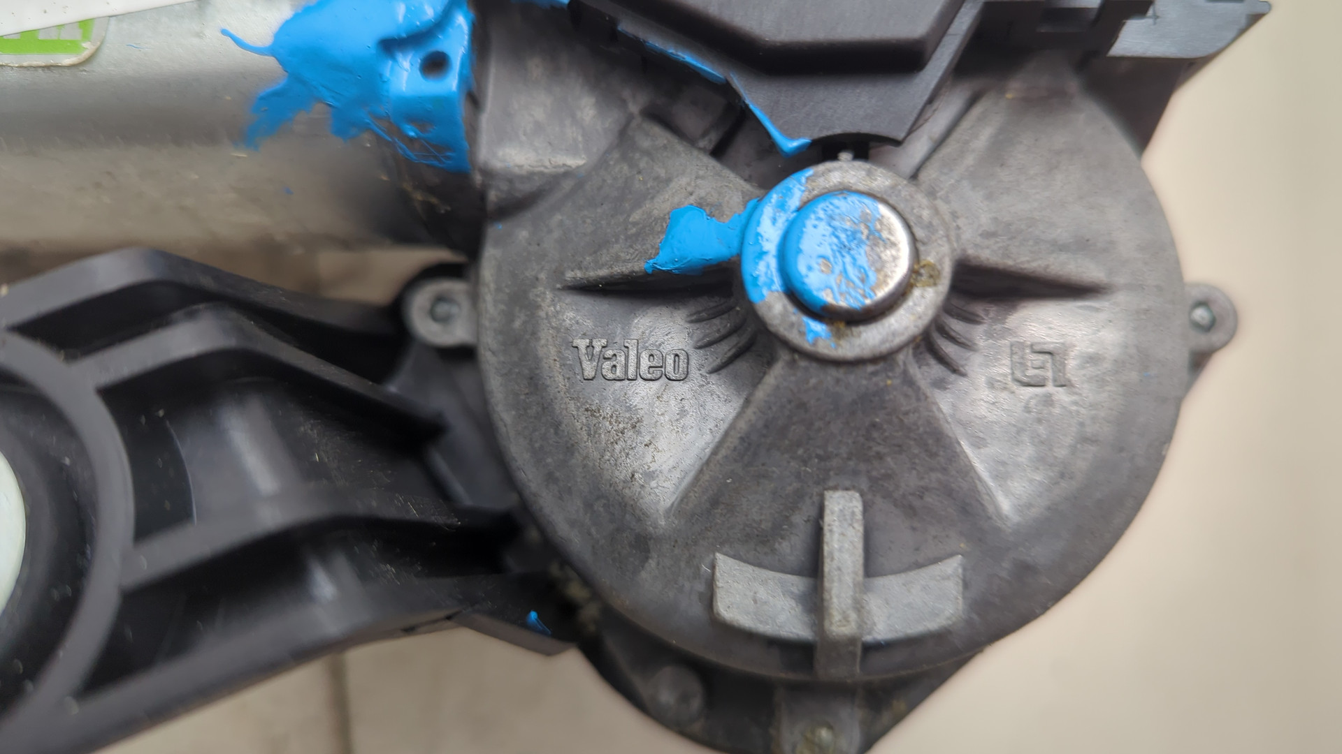 Моторчик стеклоочистителя задний