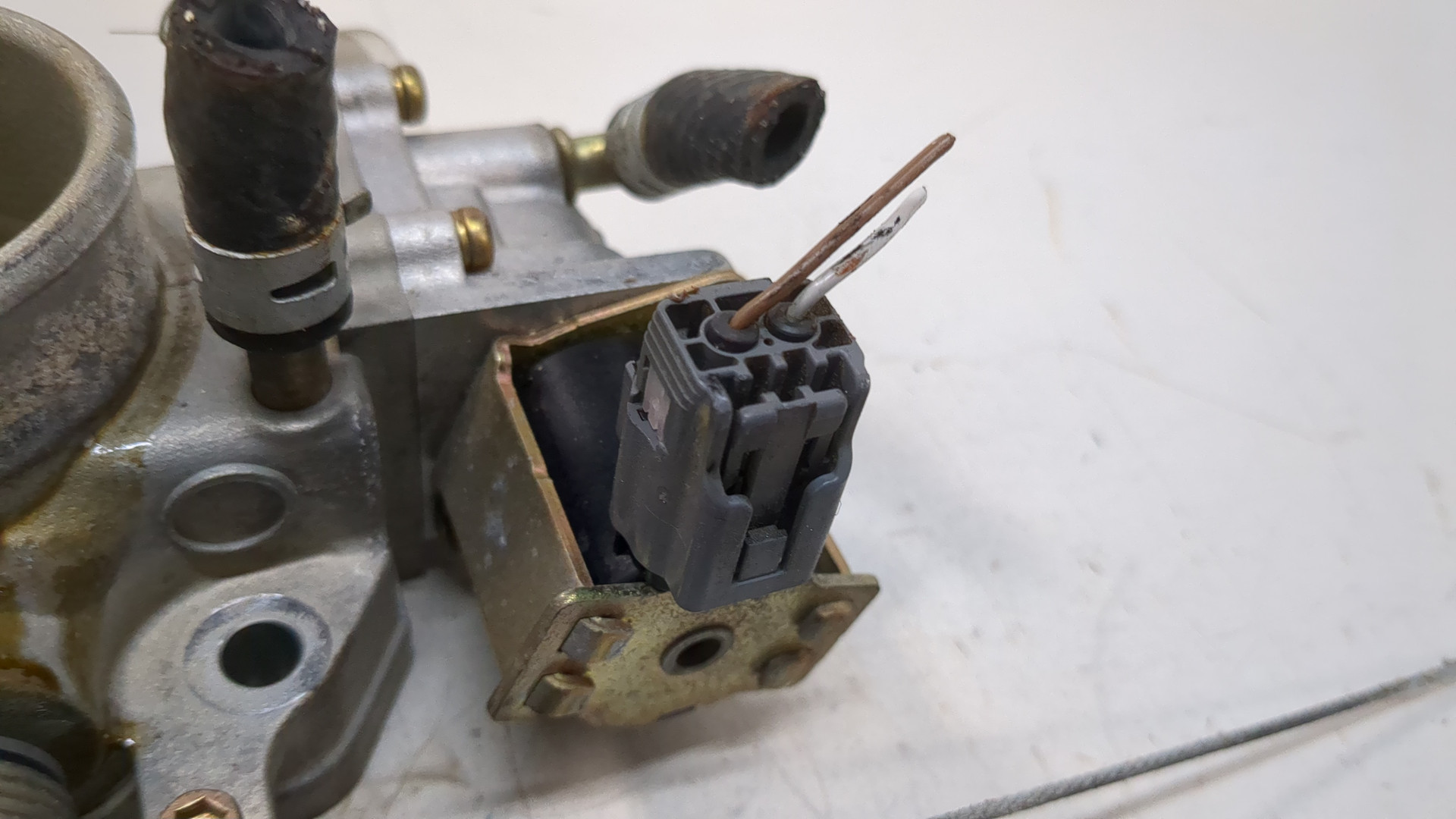 Заслонка дроссельная электрическая