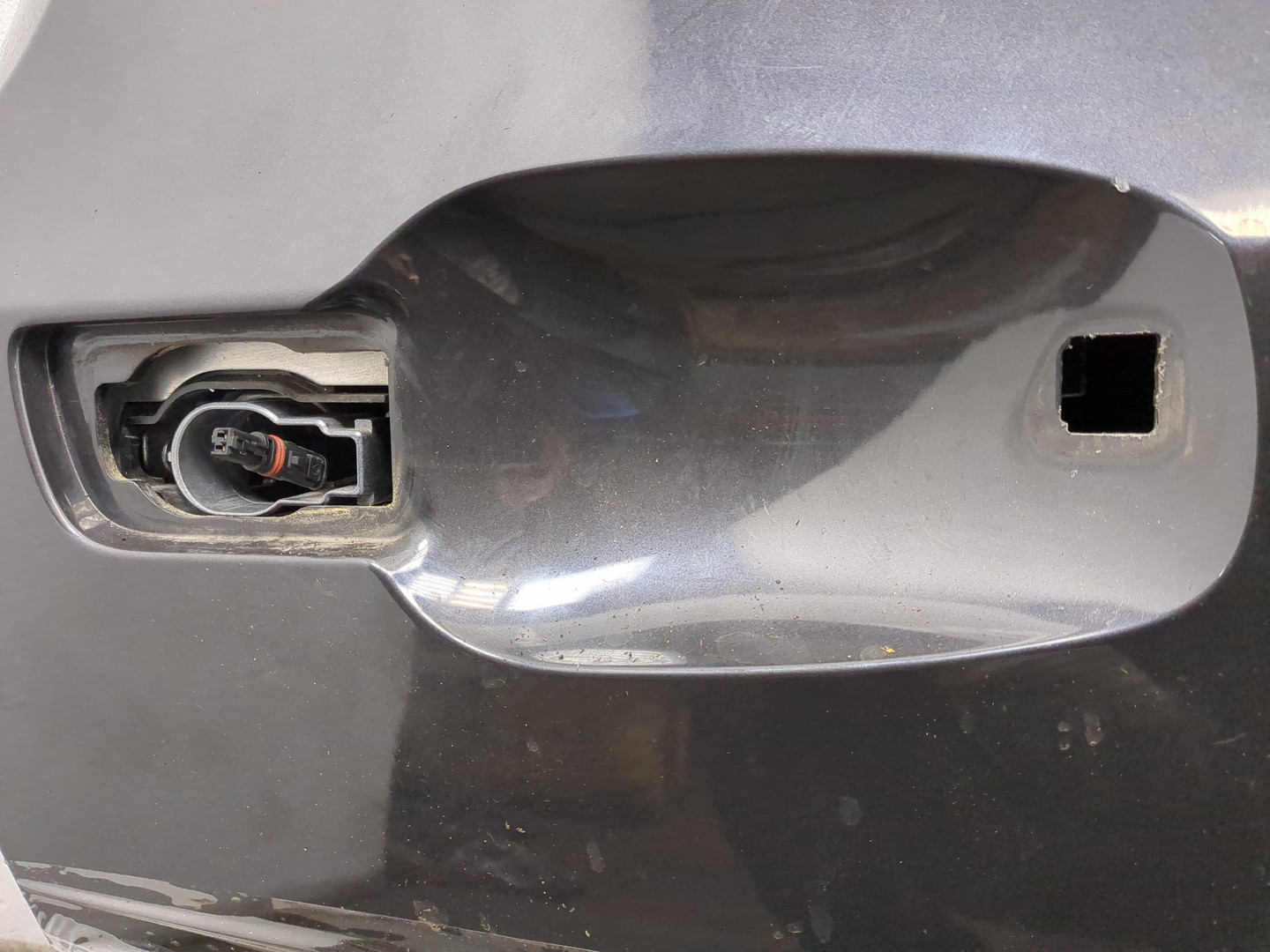 Дверь передняя правая