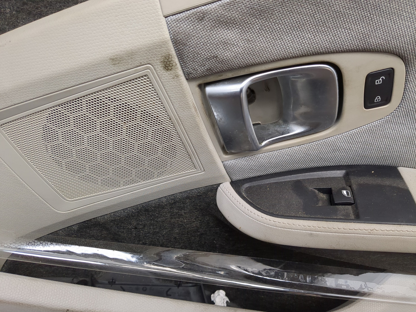 Дверь передняя правая