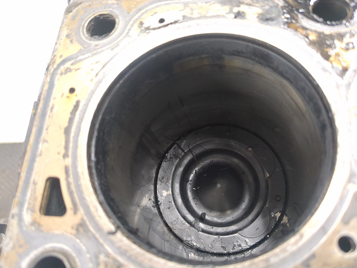 Блок двигателя