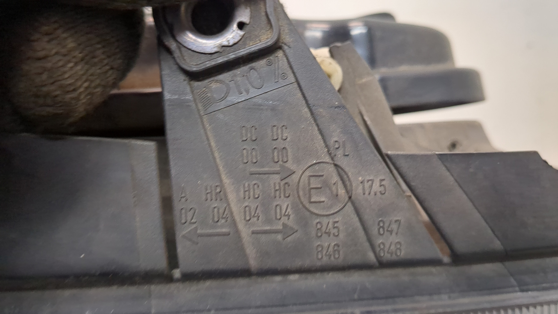 Фара правая