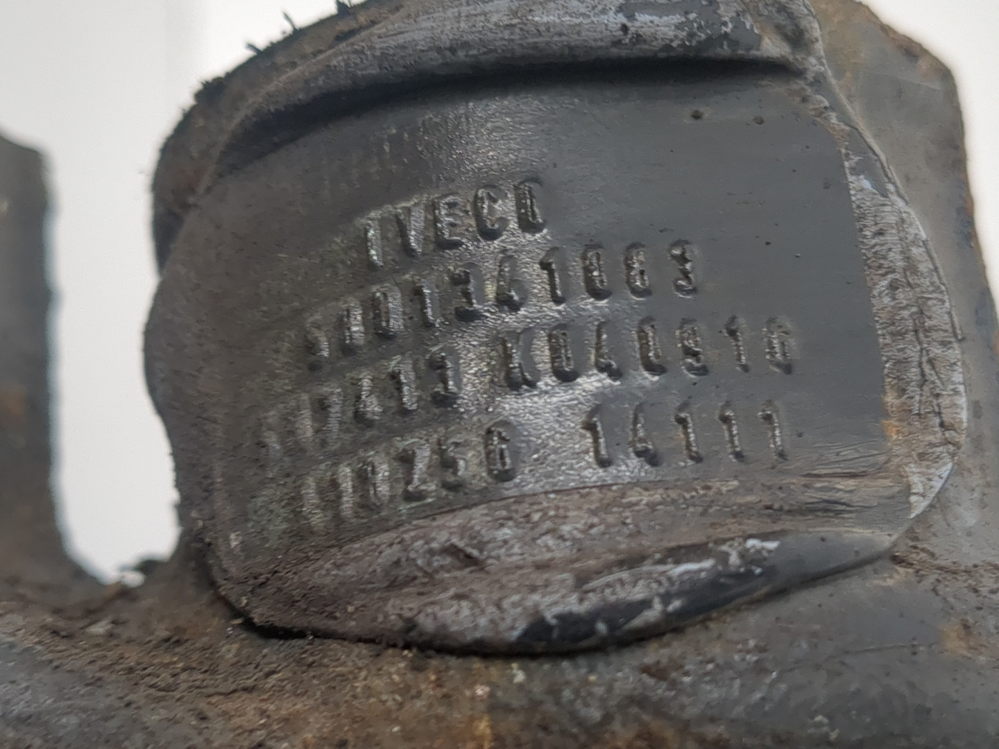 Суппорт передний левый