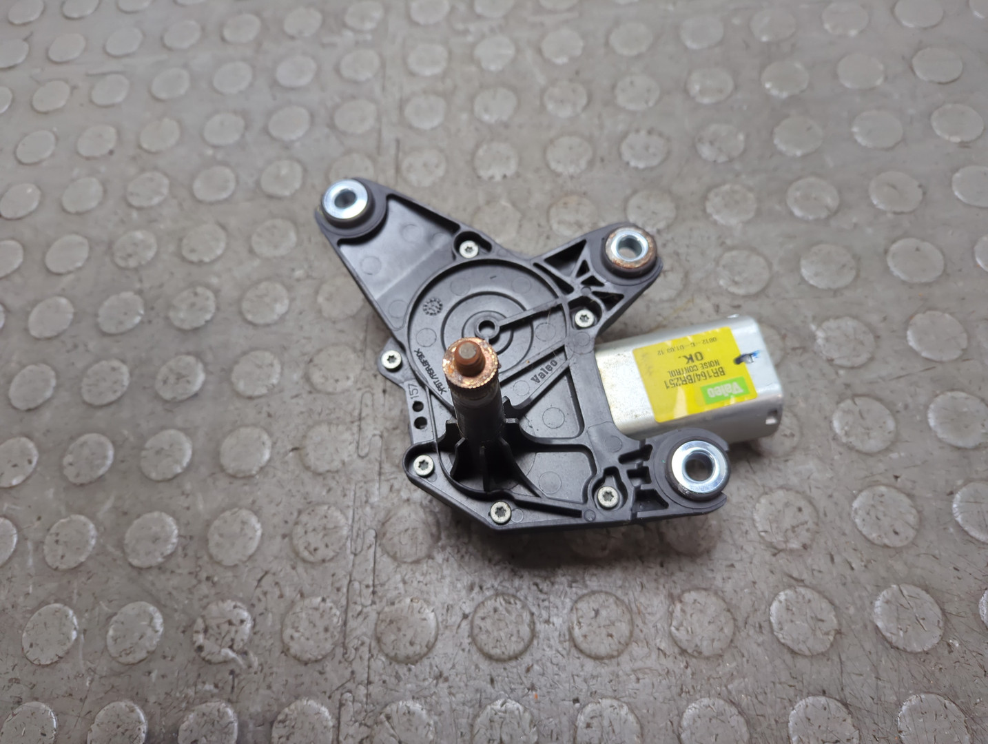 Моторчик стеклоочистителя задний