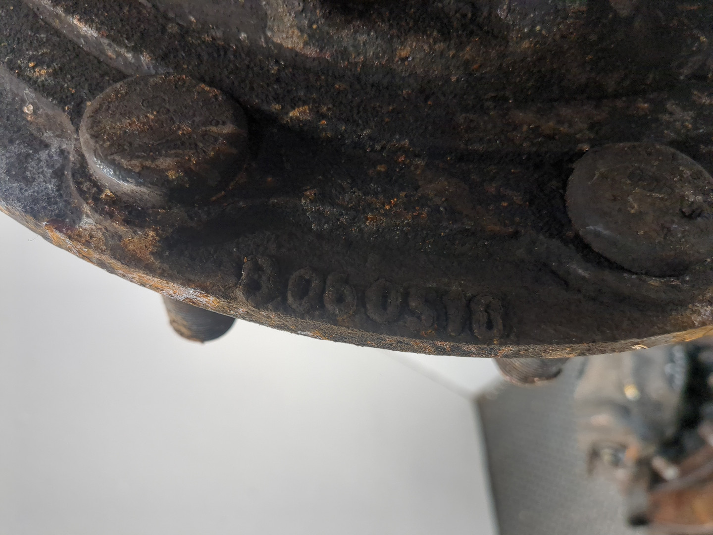 Кулак поворотный задний правый