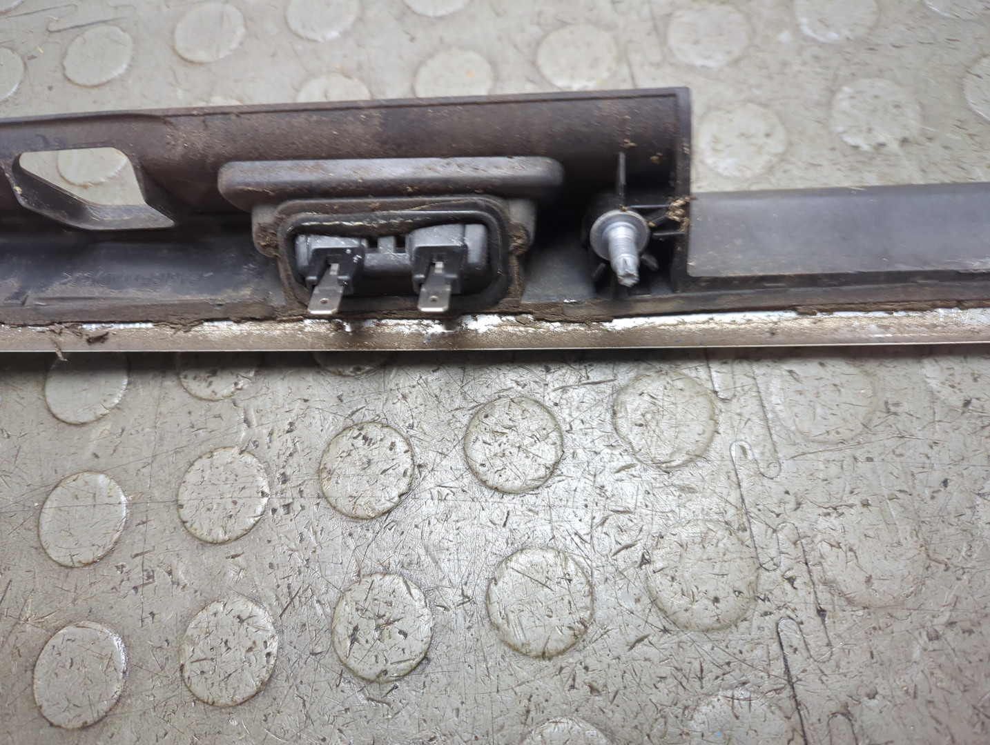 Фонарь подсветки номера