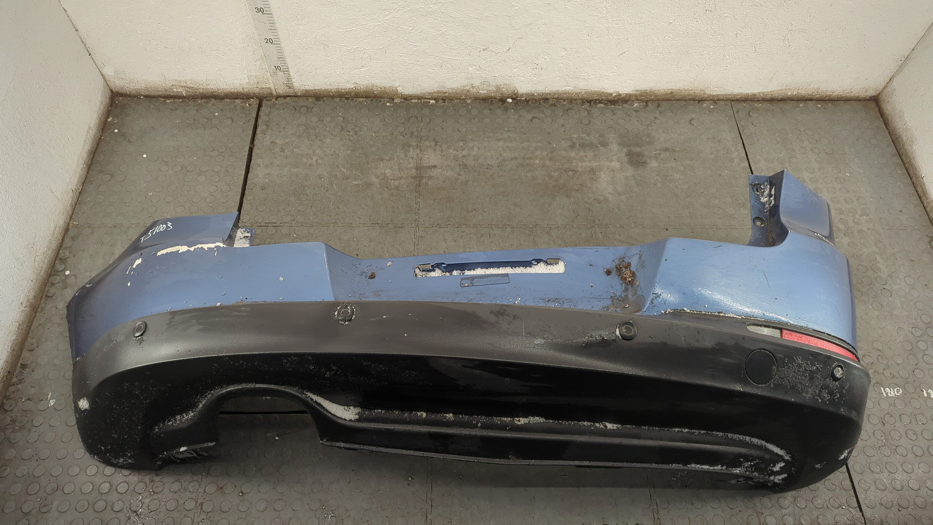 Бампер задний