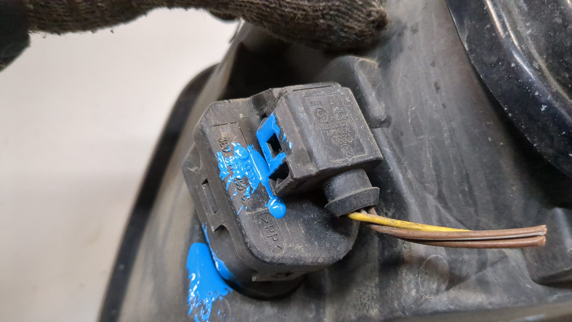 Фара правая