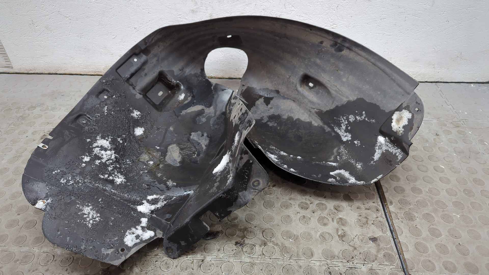 Локер передний левый