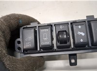 25380ZQ10A Кнопка открывания багажника салонная Infiniti QX56 2004-2010 20903128 #2