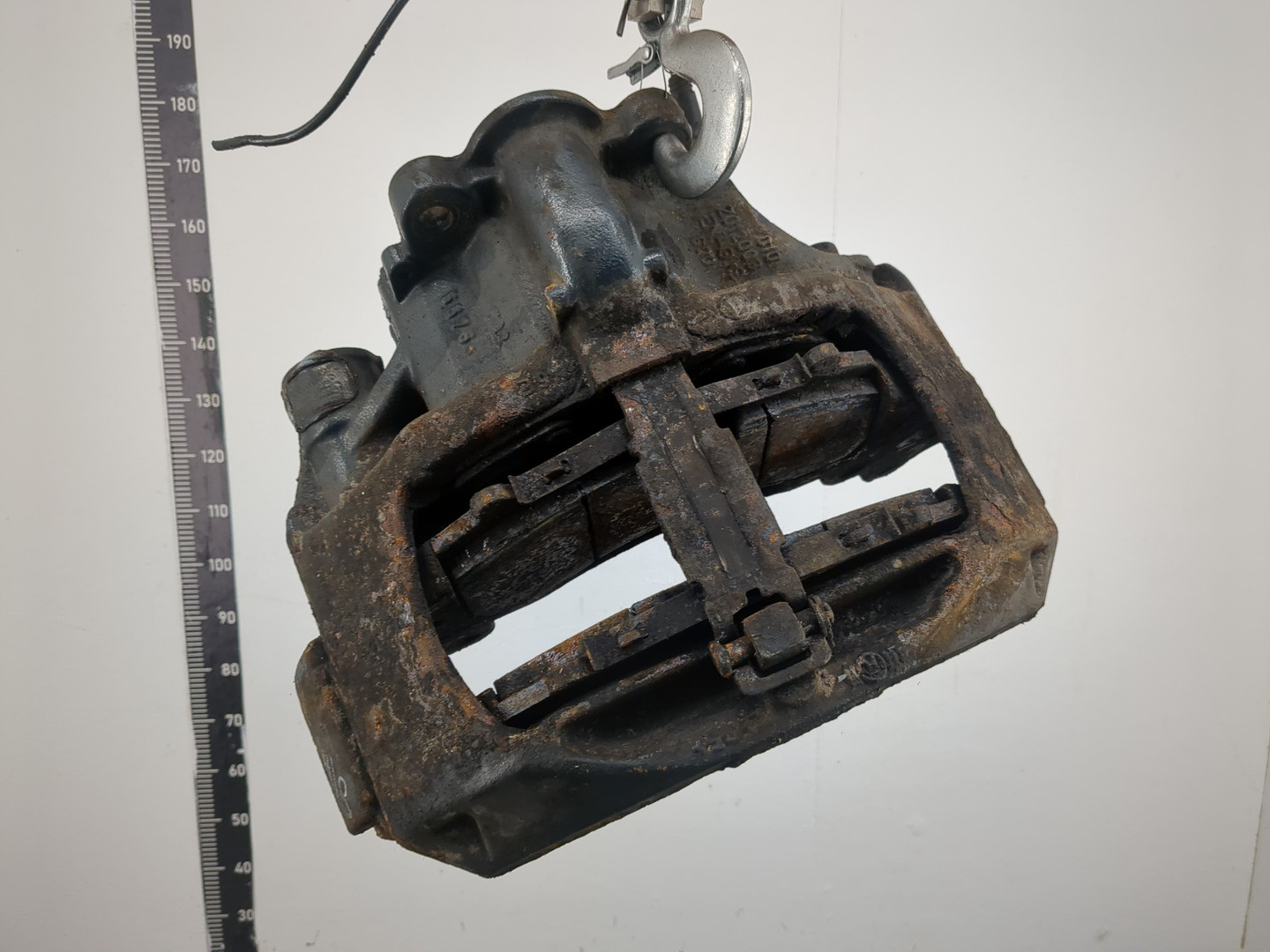 Суппорт задний